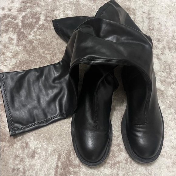 Flat over the knee boot faux leather - Picture 3 of 5